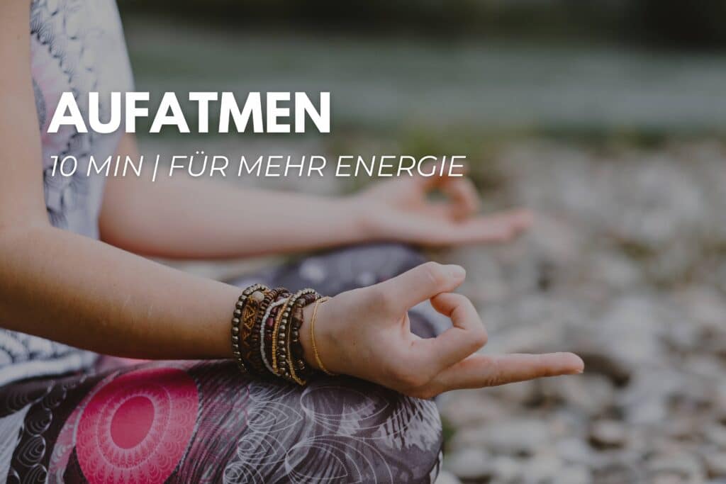 Sanfte Yoga-Atmung für mehr Energie in entspannter Rückenlage